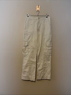 Abercrombie & Fitch Wide Leg Cargo Pants in Light Tan Size 30 NWT